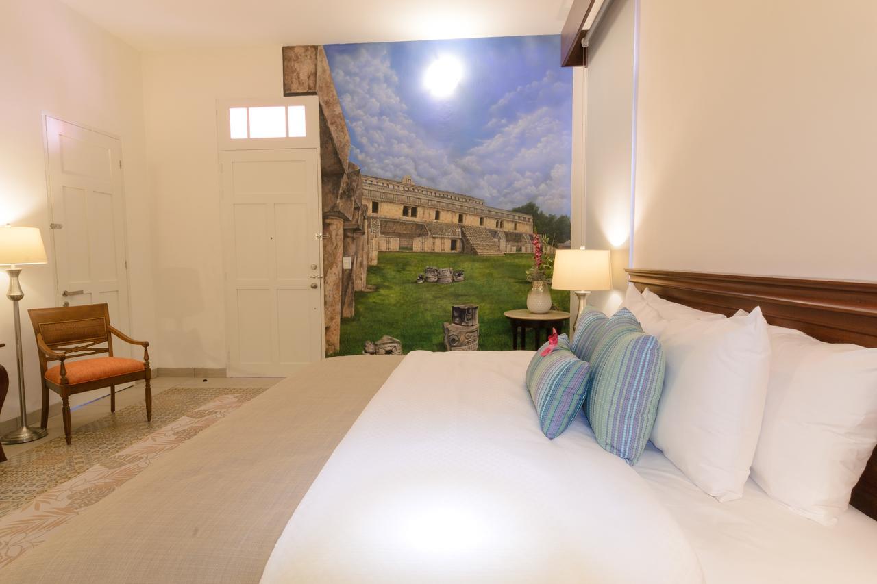 Deluxe King Suite
