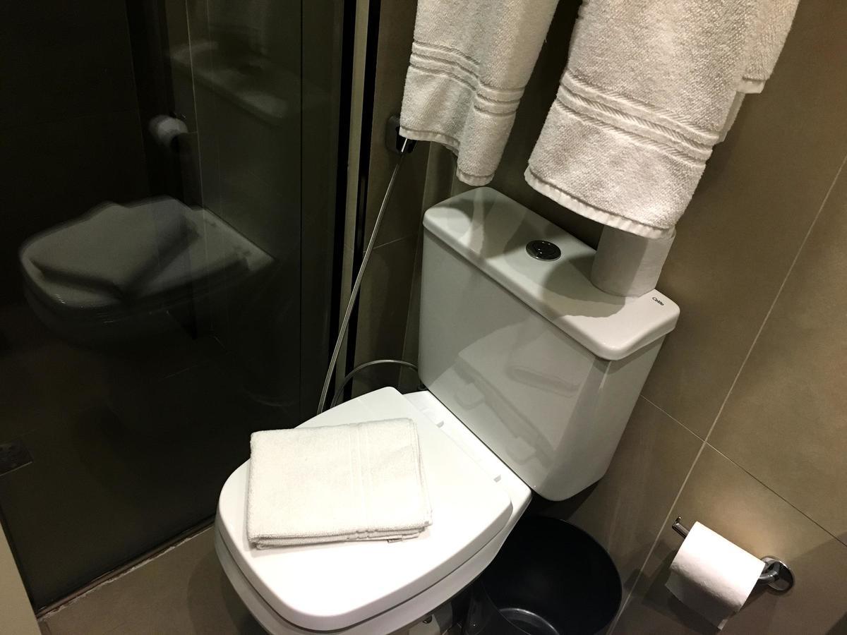 Quarto com 2 Camas de Solteiro