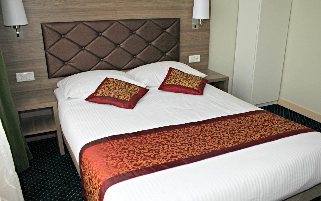 Double or Twin Room,1105348077:JPEG