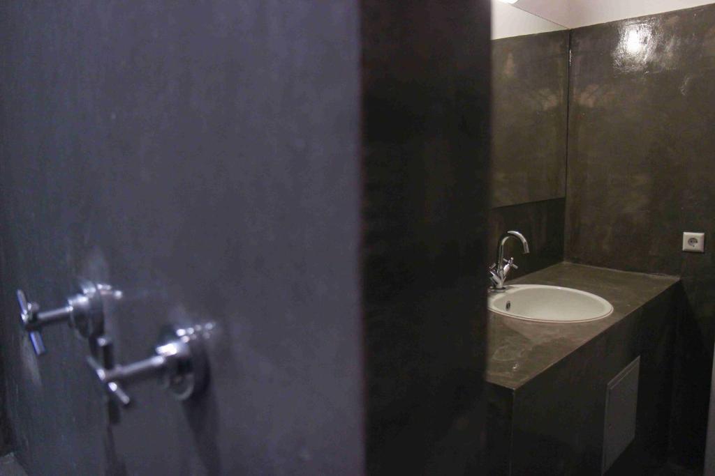 Camera Matrimoniale con Bagno in Comune