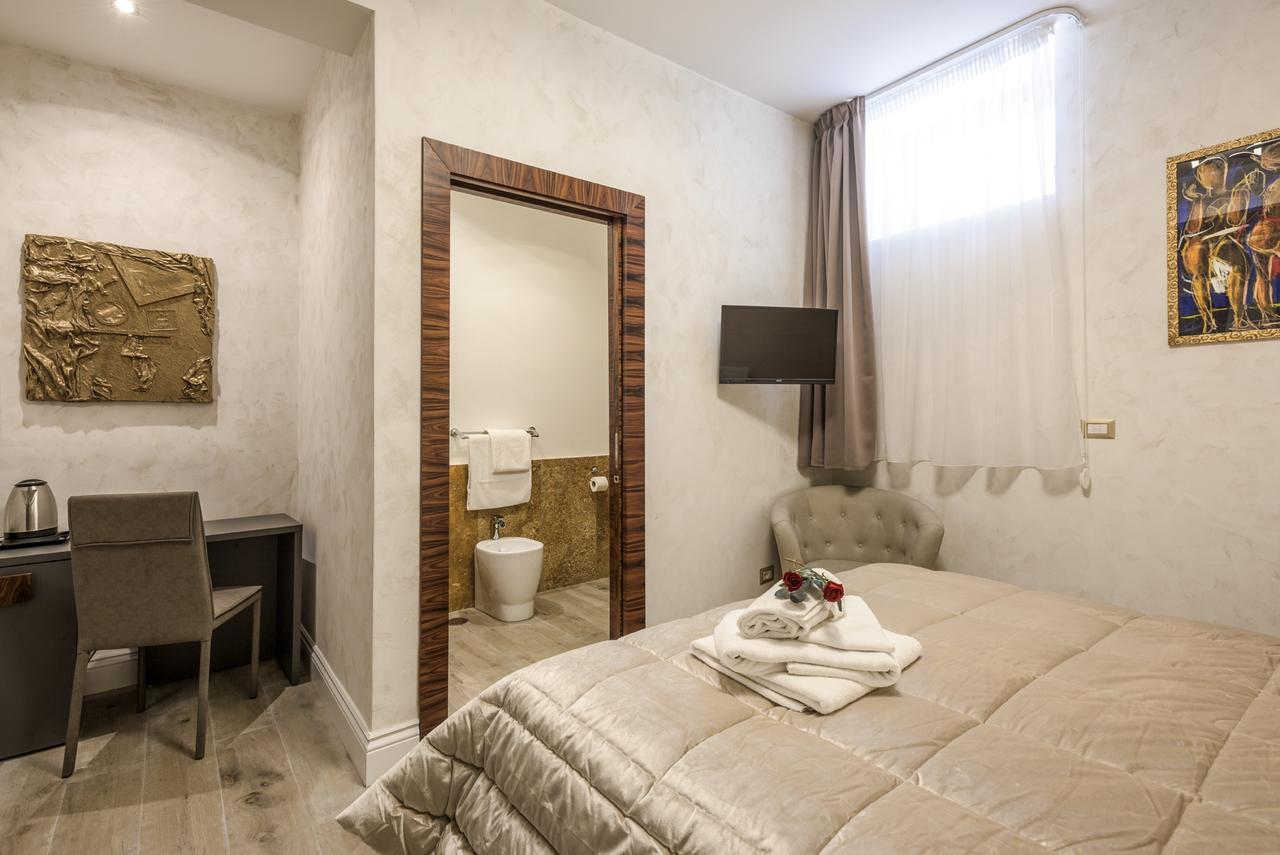 Double Room,572130855:JPEG
