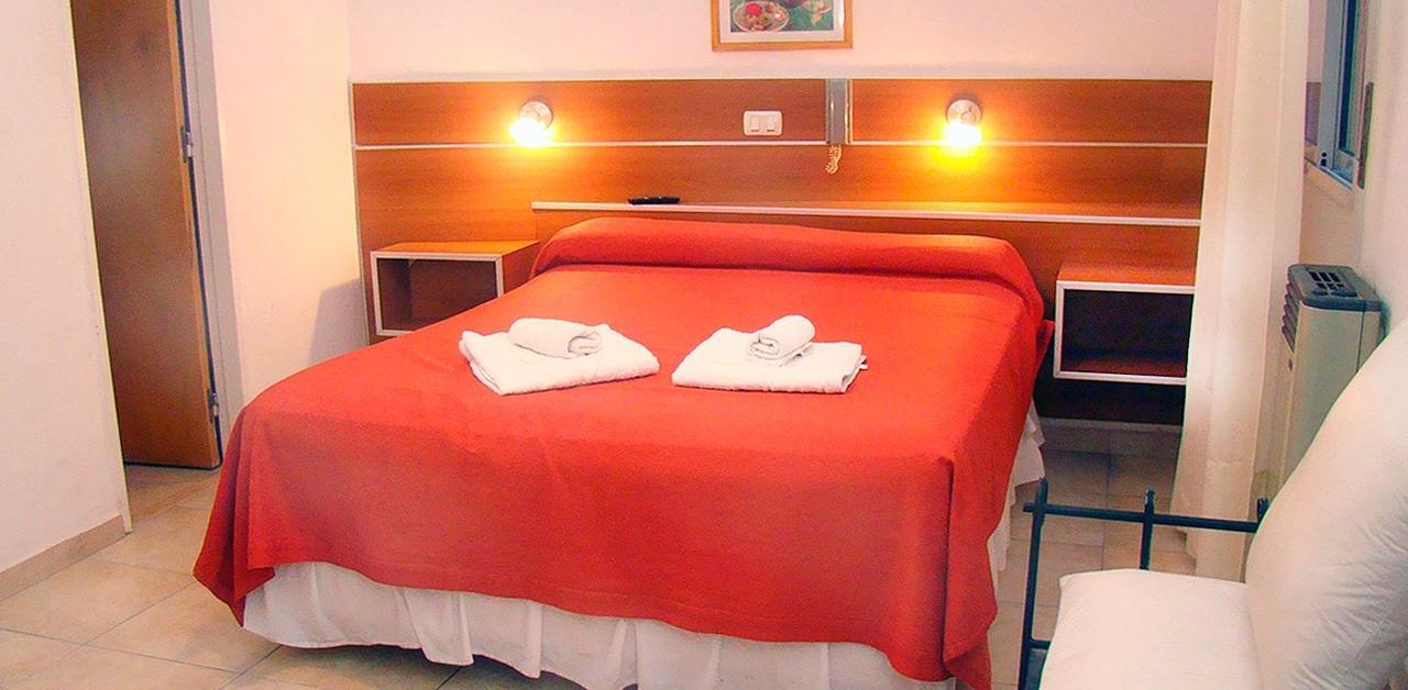 Single Room,576119796:JPEG
