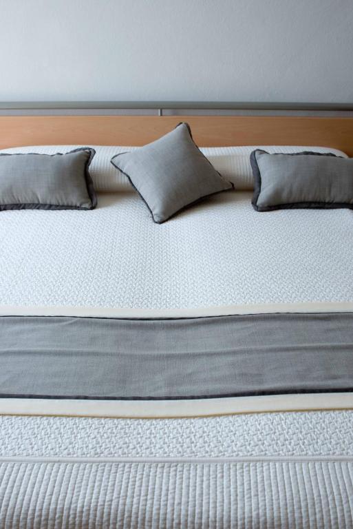 Double or Twin Room,57776074:JPEG