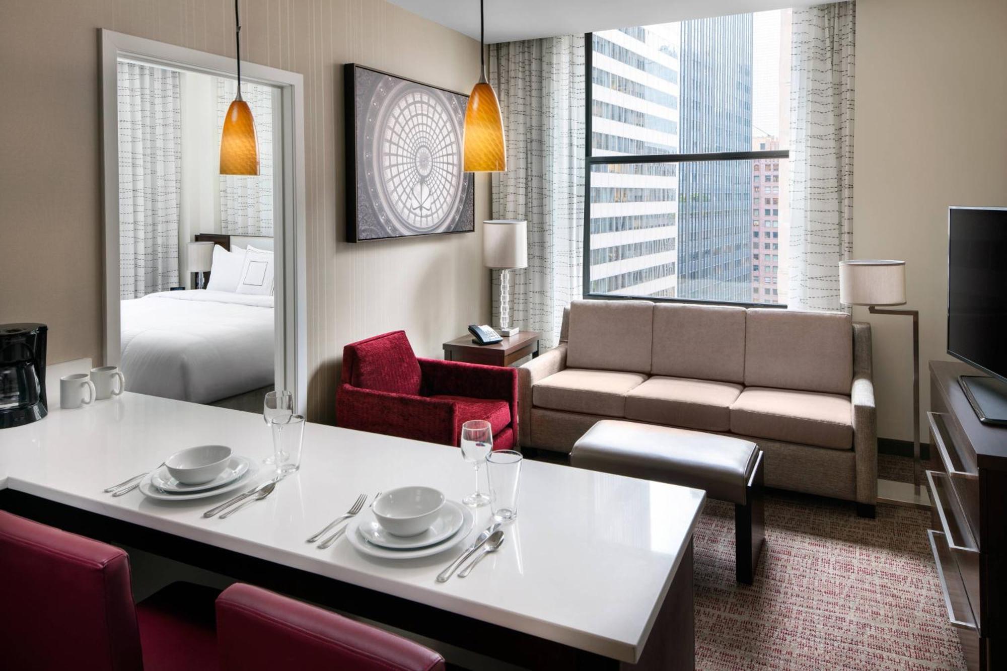 One-Bedroom King Suite,578457210:JPEG