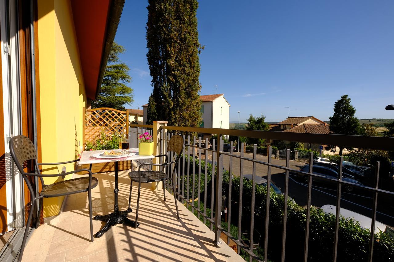 Deluxe Triple Room with Balcony,578855229:JPEG