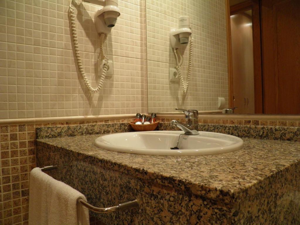 Two-Bedroom Apartment,58416571:JPEG