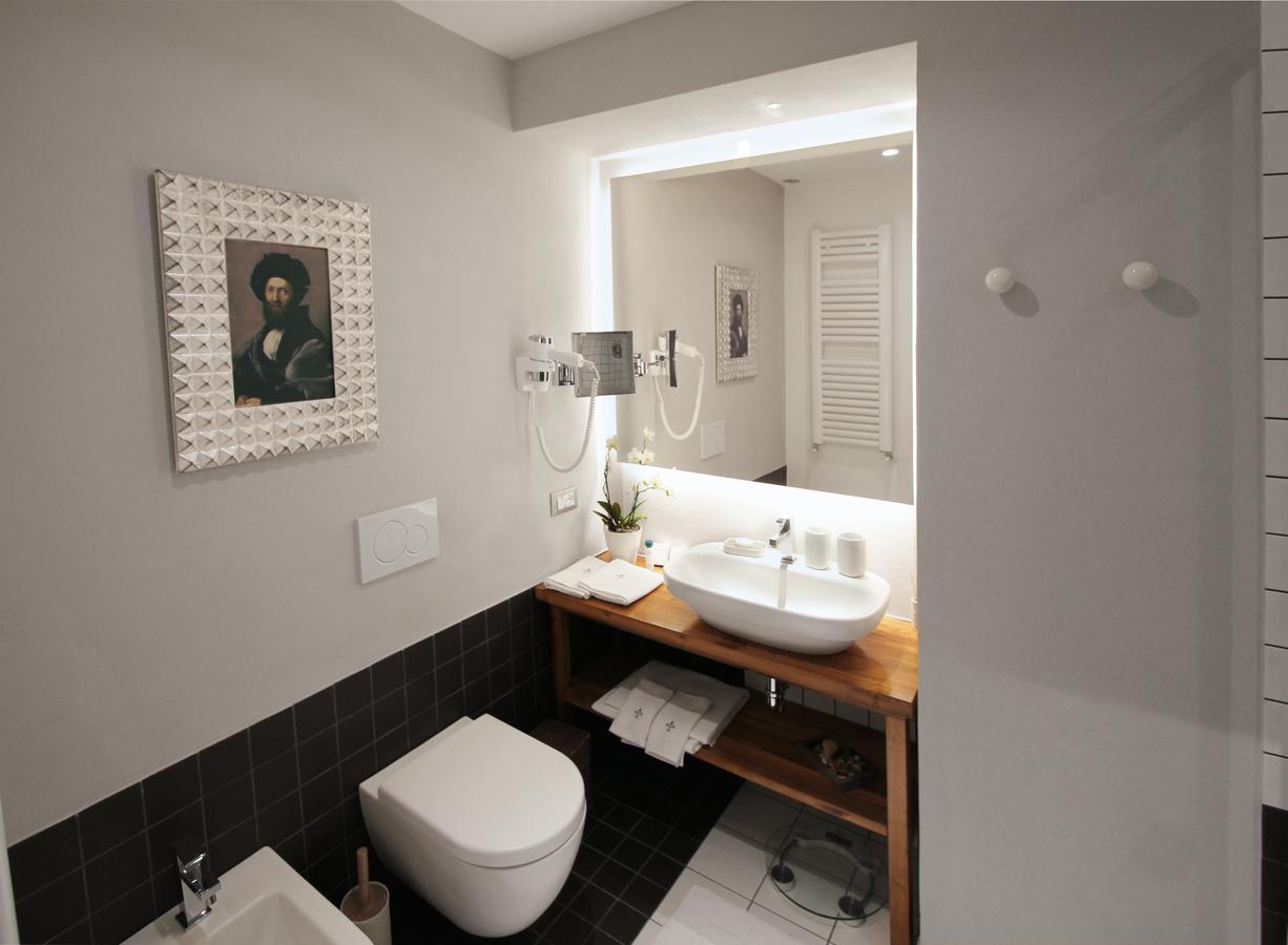 Deluxe King Room,587692494:JPEG