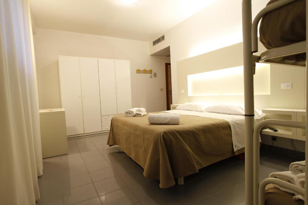 Superior Quadruple Room,68612204:JPEG