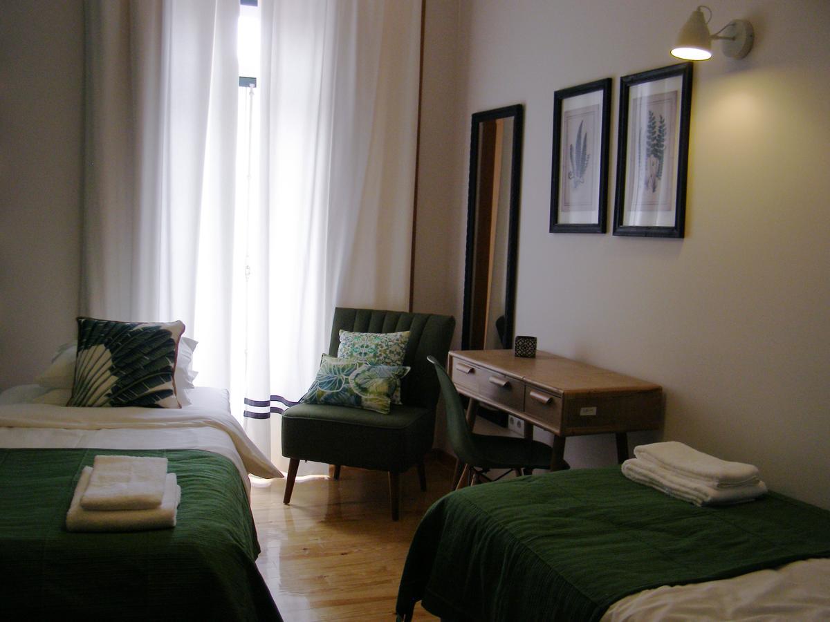 Twin Room,595689243:JPEG