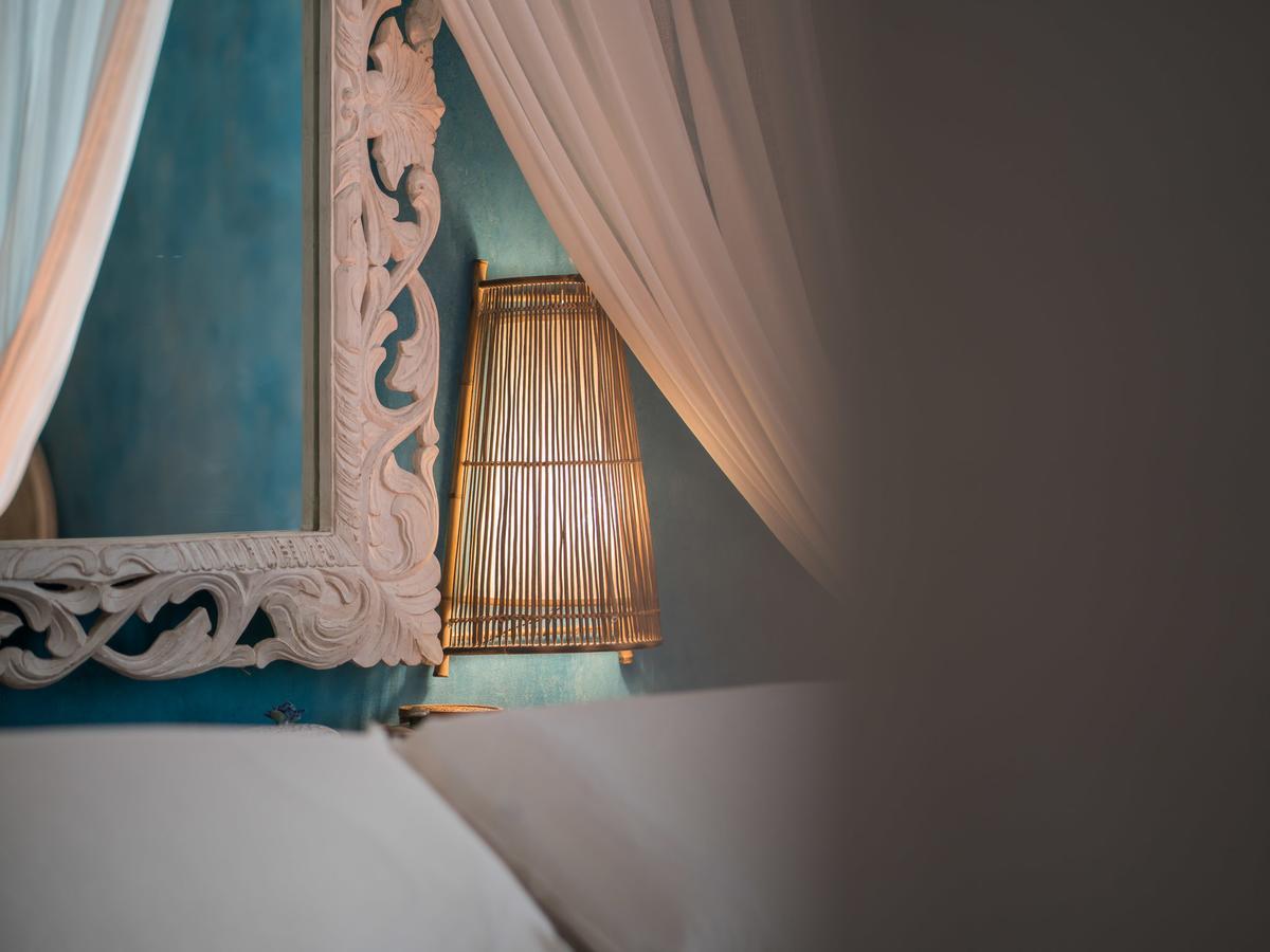 Queen Room with Private External Bathroom,890943400:JPEG