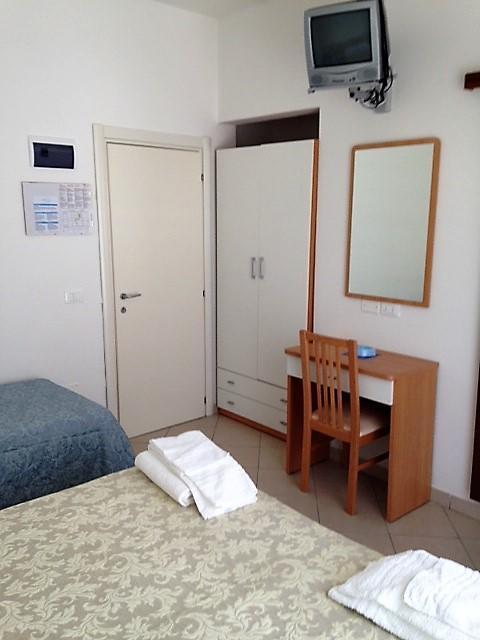 Triple Room Private Bathroom,600998496:JPEG