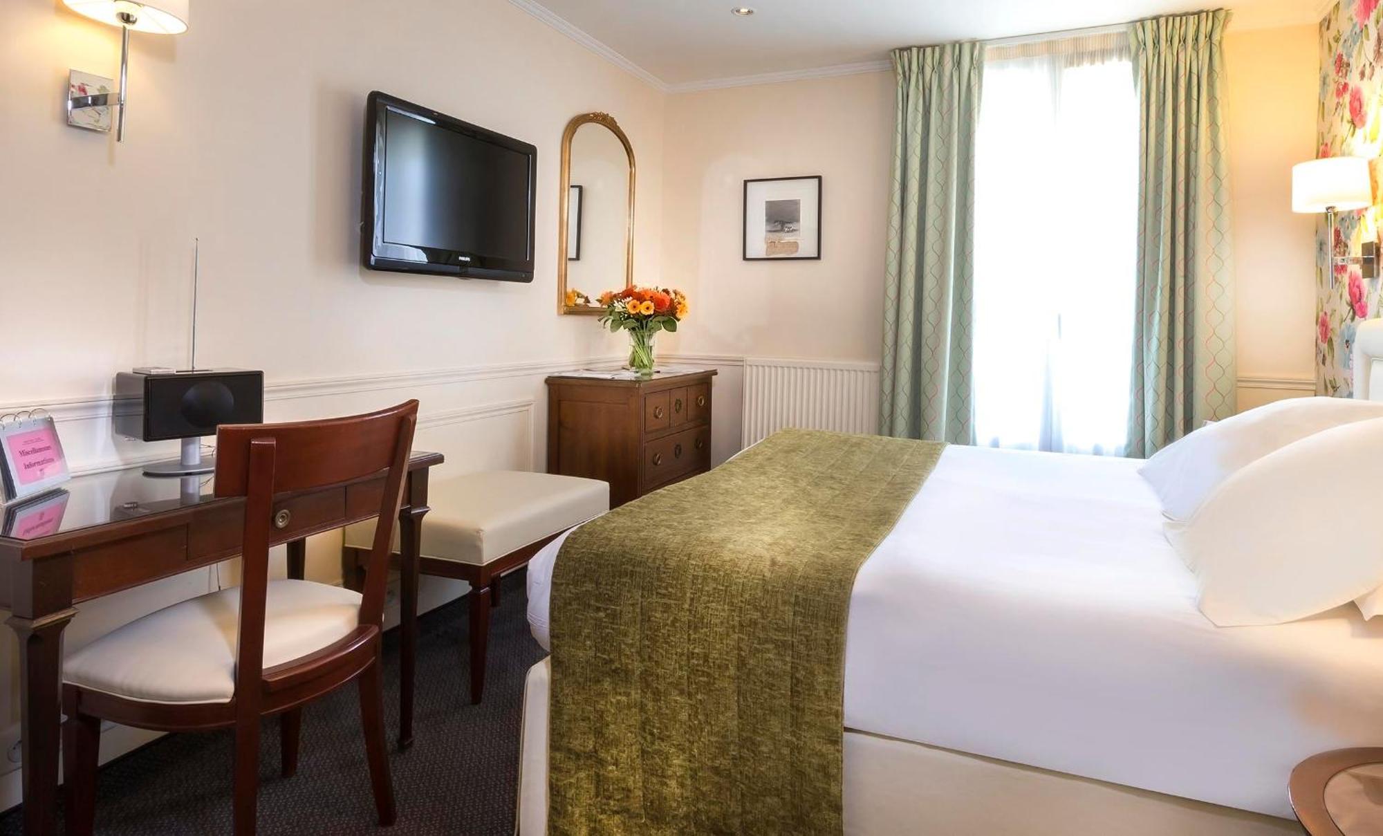 Two Adjoining Double Rooms,1069419031:JPEG