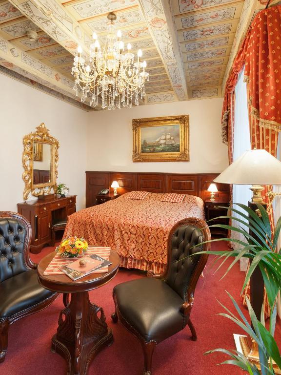 Double Room,303542992:JPEG