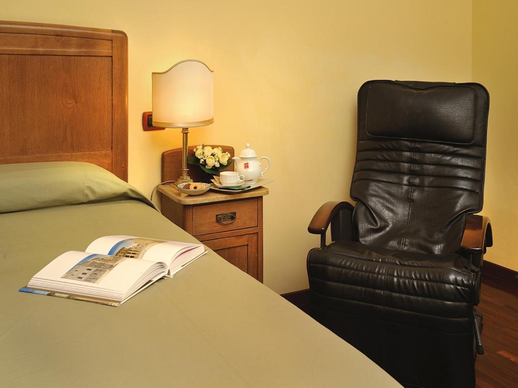 Deluxe Single Room,61022107:JPEG