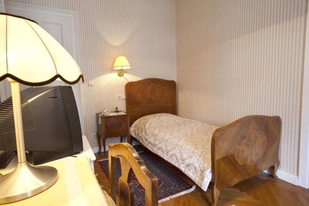 Single Room,61022434:JPEG