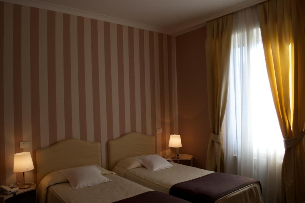 Twin Room,61051411:JPEG