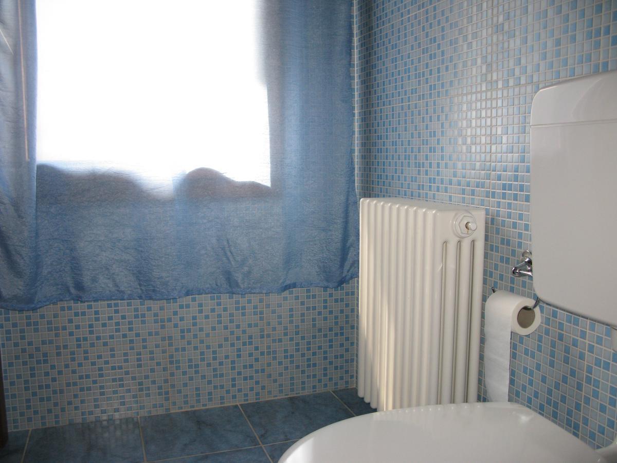 Camera Doppia con Letti Singoli con Bagno Privato
