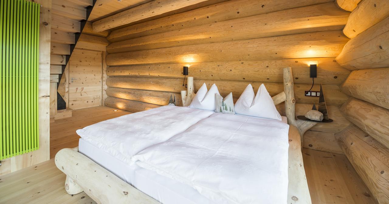 One-Bedroom Suite,1550907001:JPEG