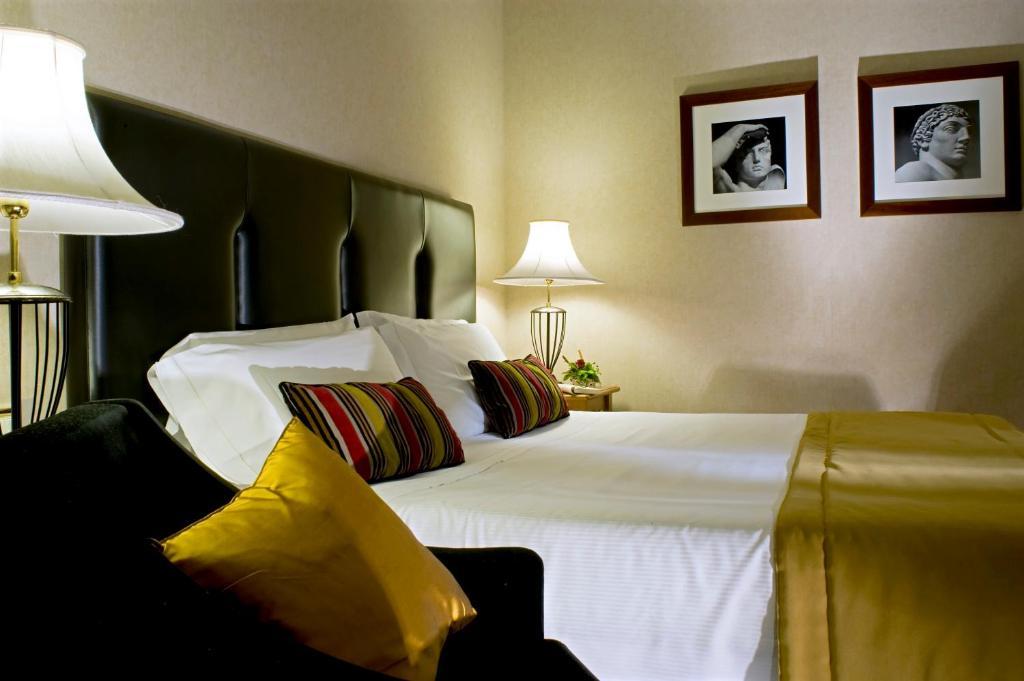 Triple Room,61910542:JPEG