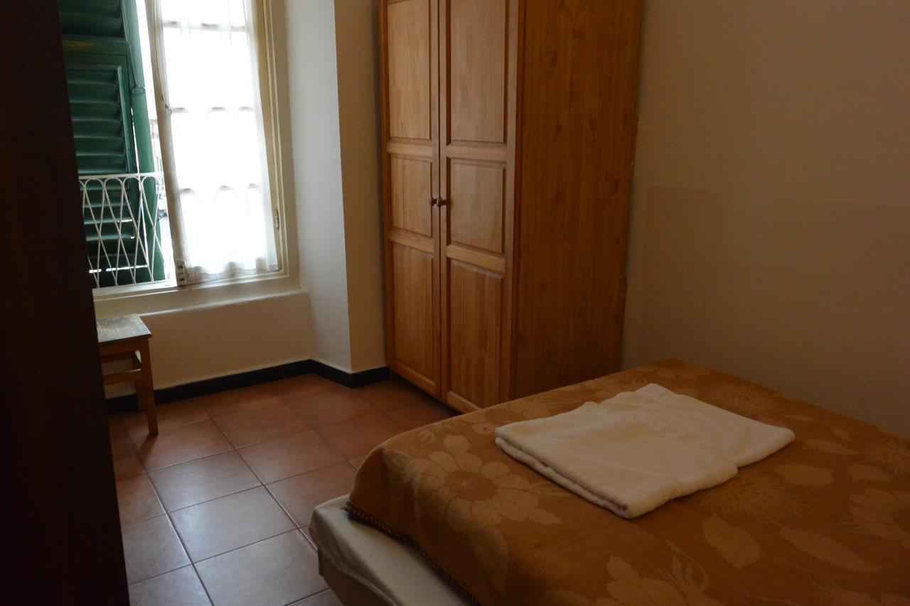 Camera Singola Standard con Bagno in Comune
