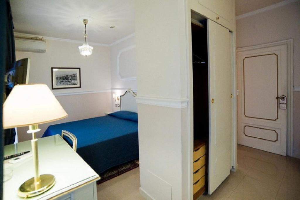 Deluxe Double or Twin Room,63055699:JPEG