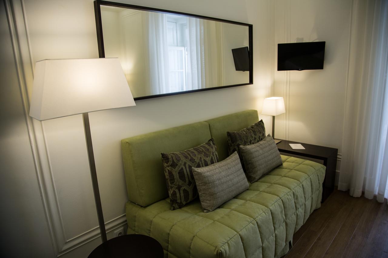 Quarto Triplo com Varanda