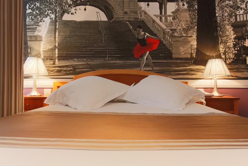 Double Room Cabriole,680064783:JPEG