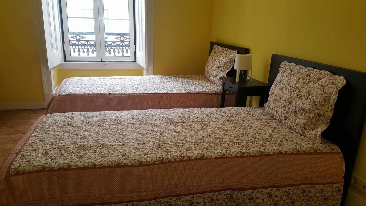 Twin Room with Shared Toilet,634794090:JPEG