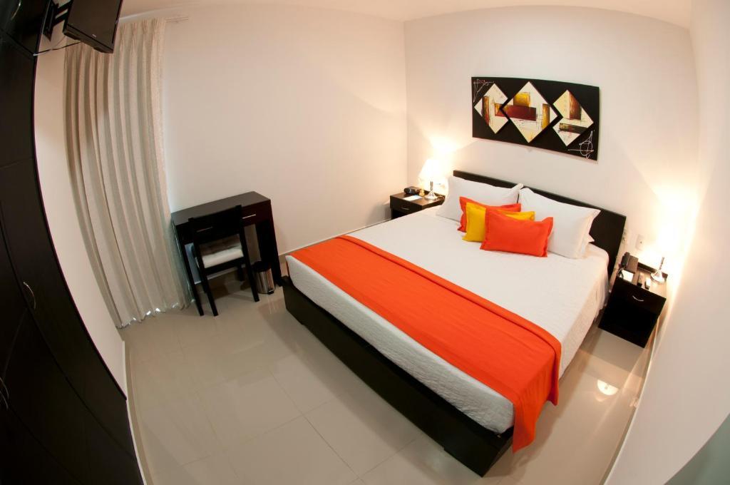 Standard Double or Twin Room,1035080905:JPEG