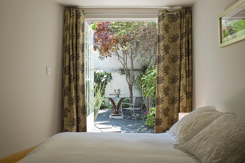 Queen Room,1415639826:JPEG