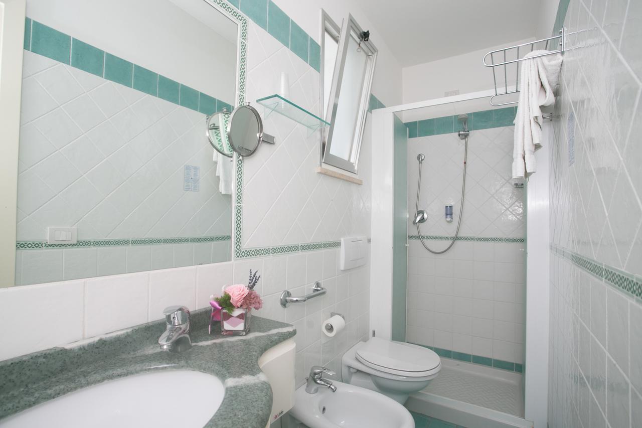Quadruple Room,817374689:JPEG