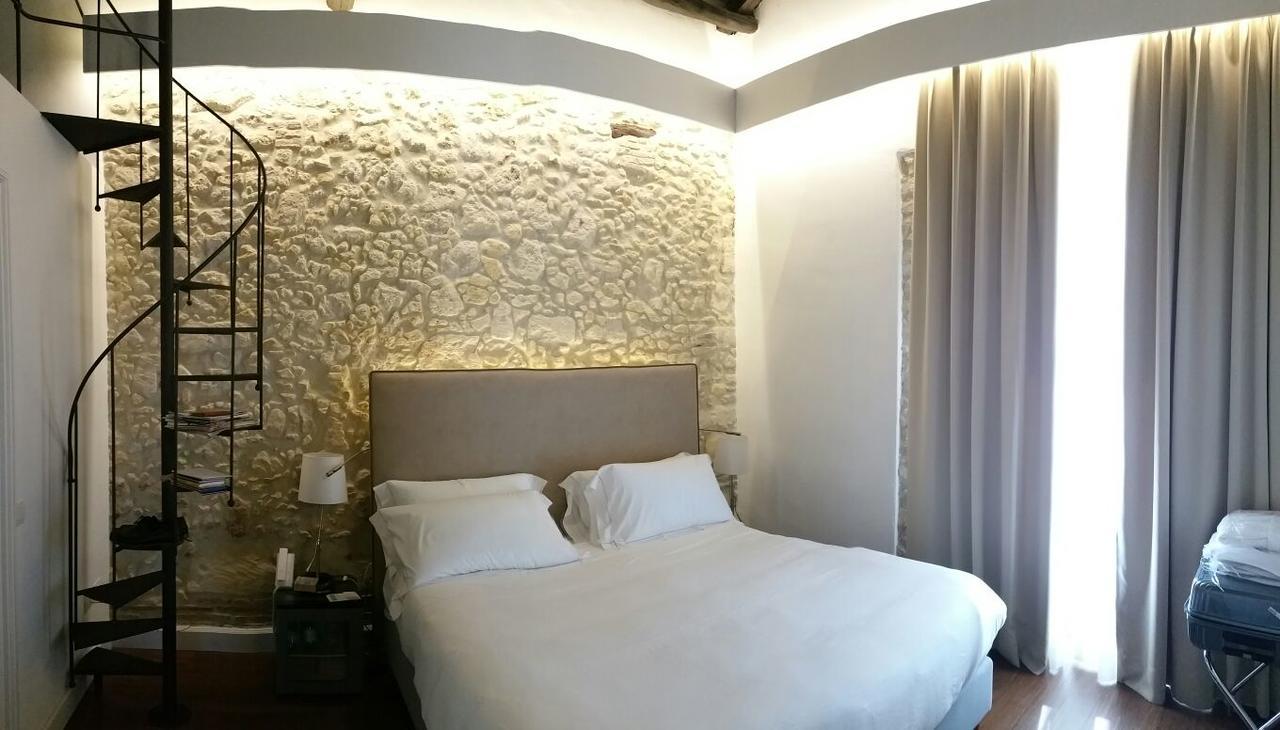 Deluxe Double Room,639121884:JPEG
