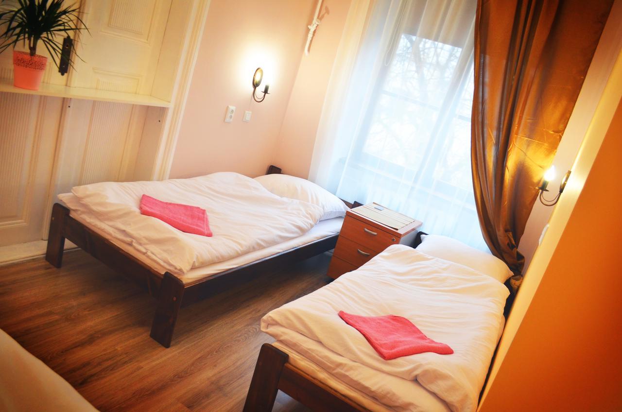 Standard Triple Room,639112740:JPEG