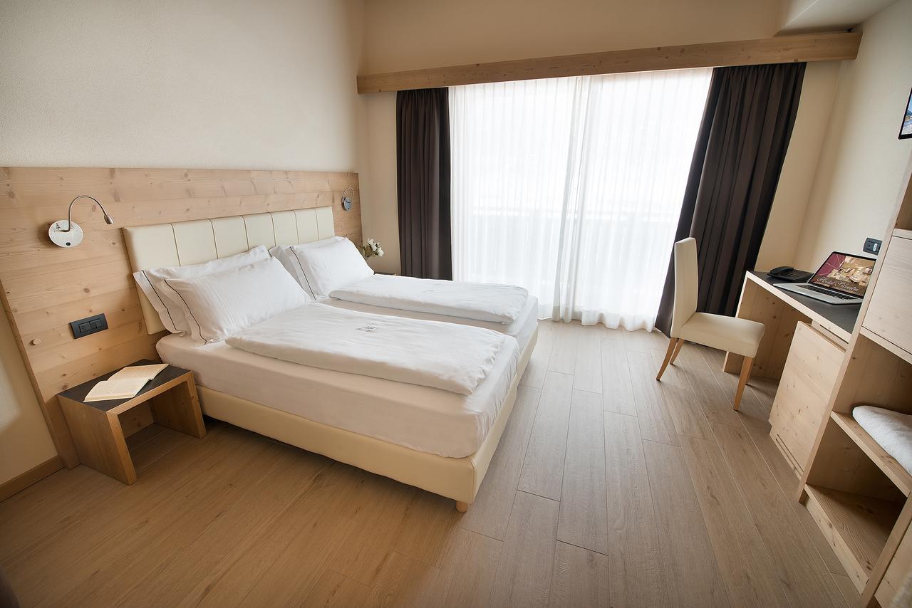 Double or Twin Room,639279252:JPEG