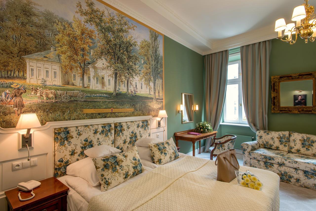 Superior Double Room,640777821:JPEG