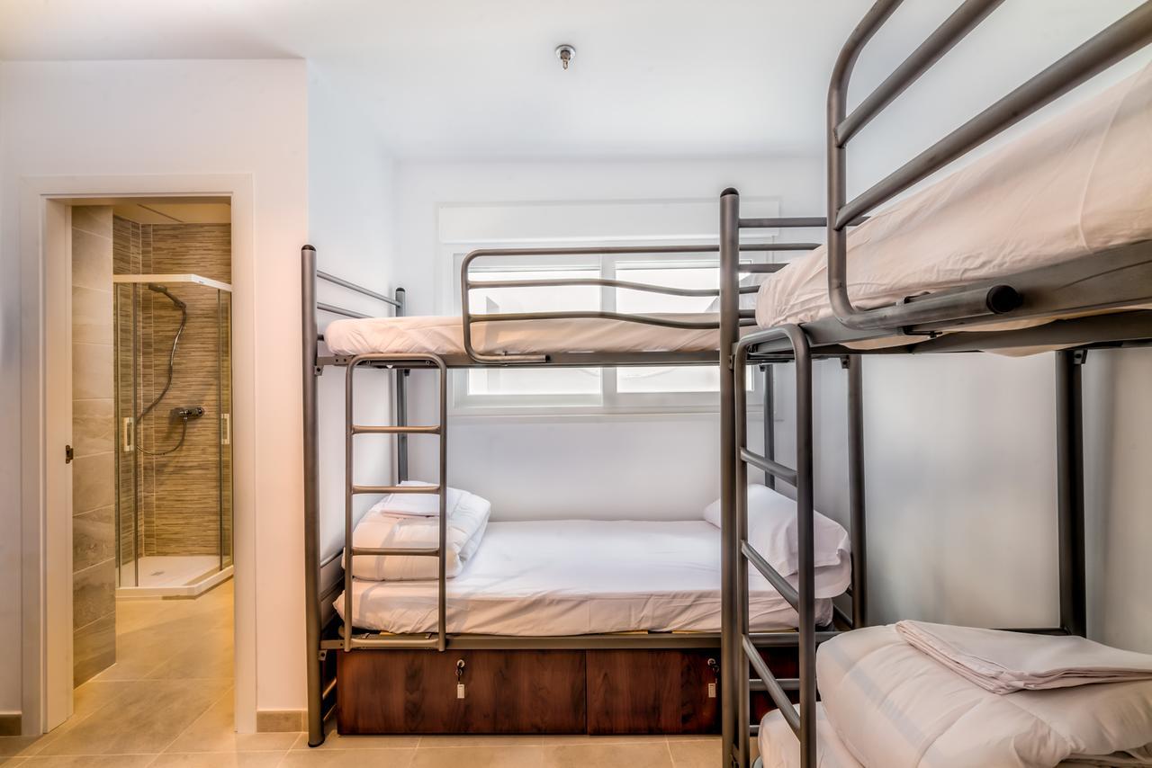 Bed 6-Bed Mixed Dormitory Room,1014453751:JPEG