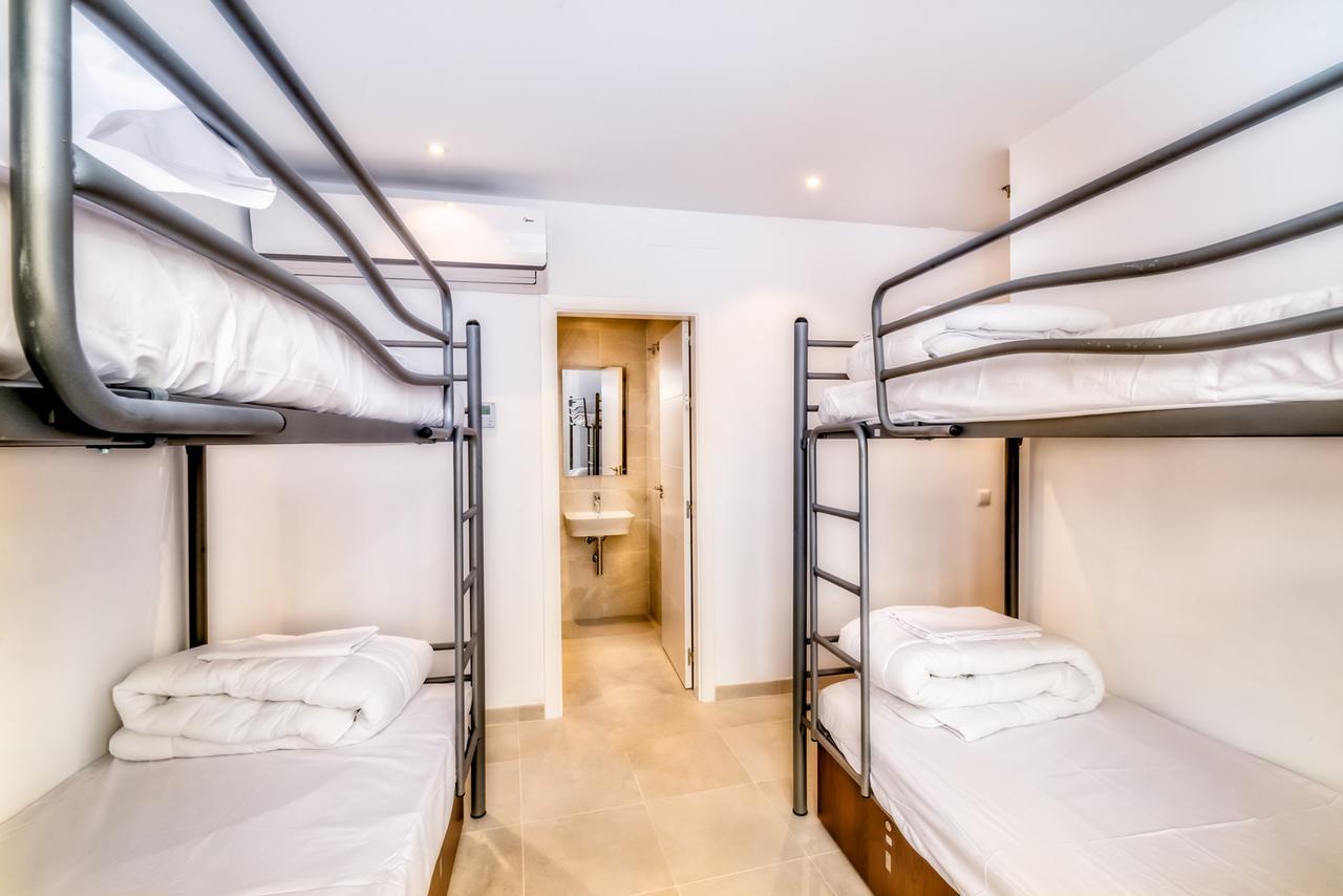 Quadruple Room Bathroom,666143022:JPEG