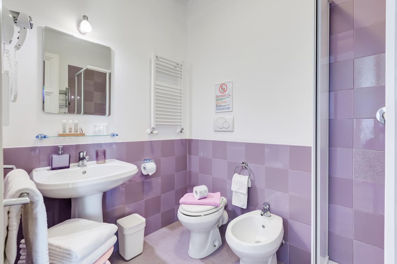Double Room,642522936:JPEG
