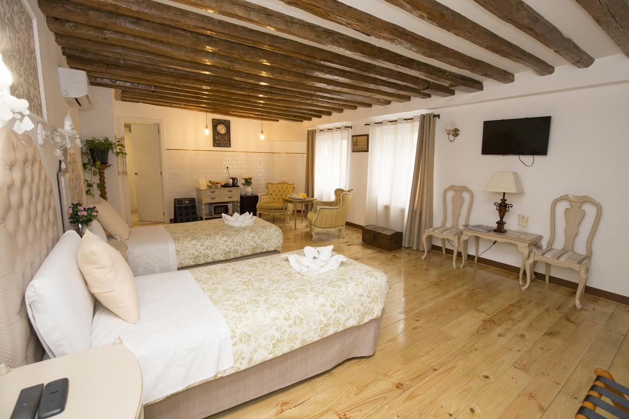 Interior twin room