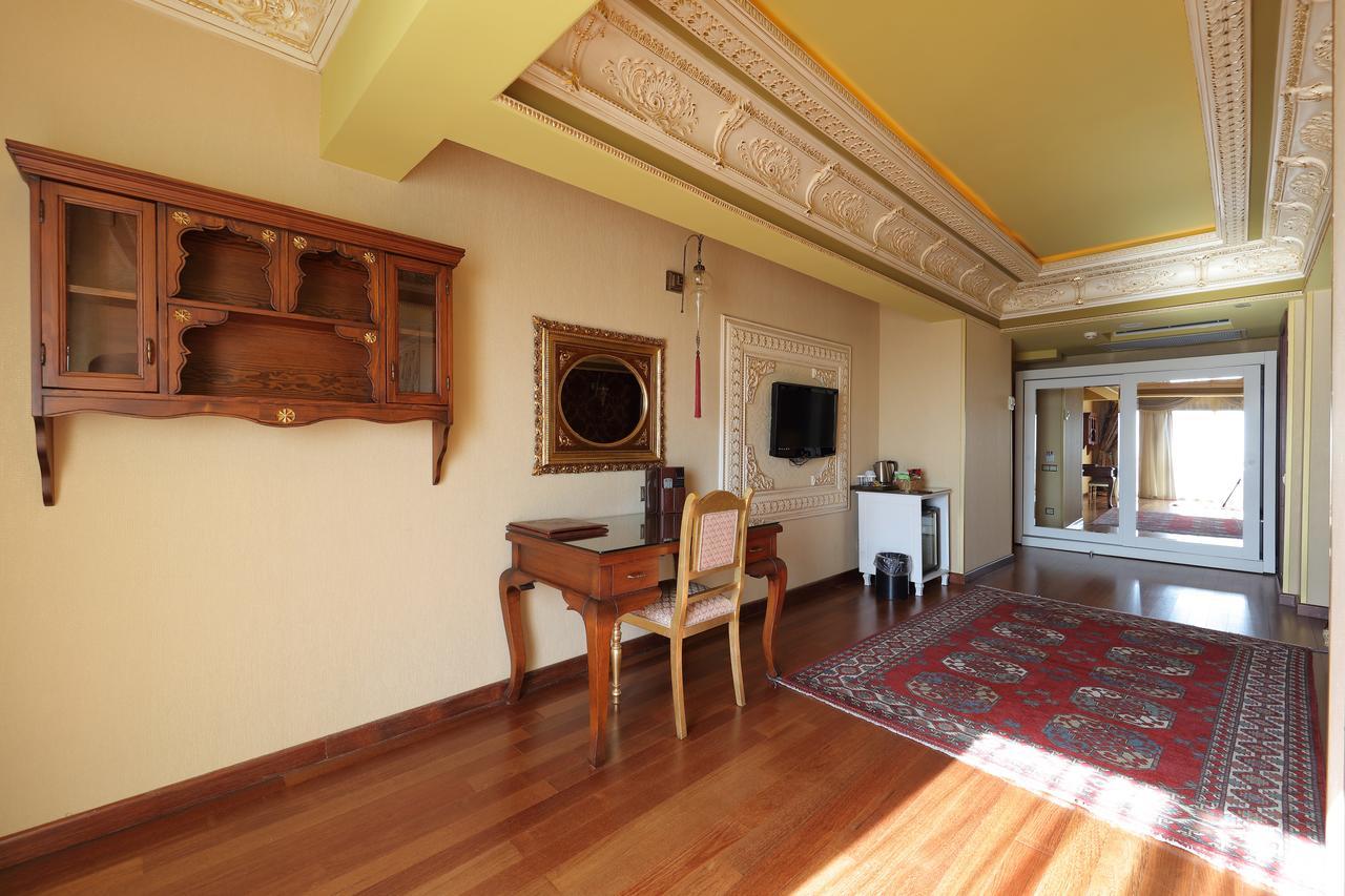 Sultan Suite