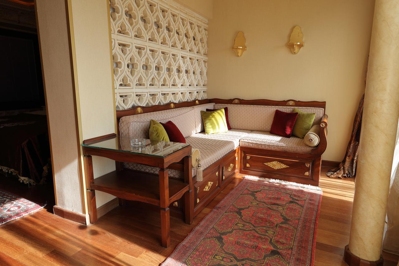 Sultan Suite