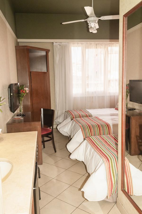 Triple Room,1277471197:JPEG