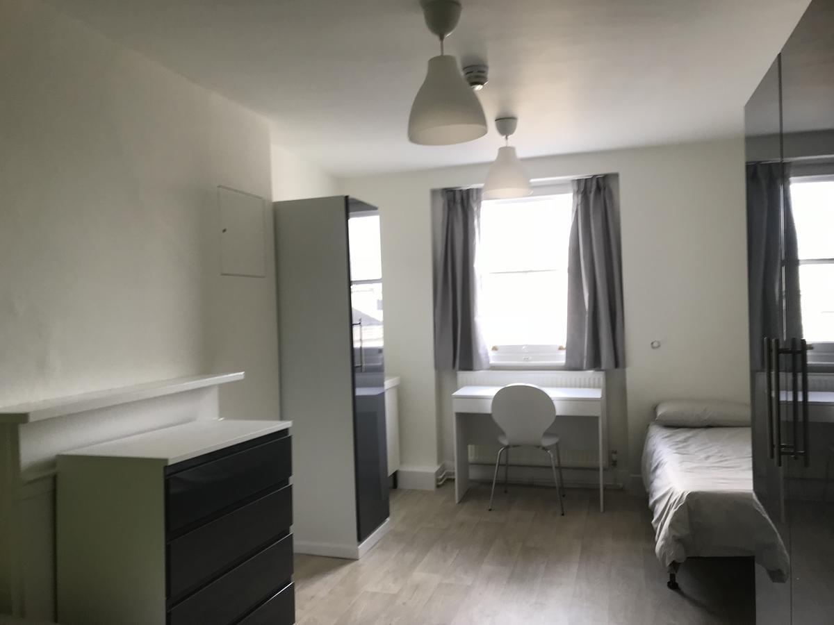 Standard Single Room,718324807:JPEG