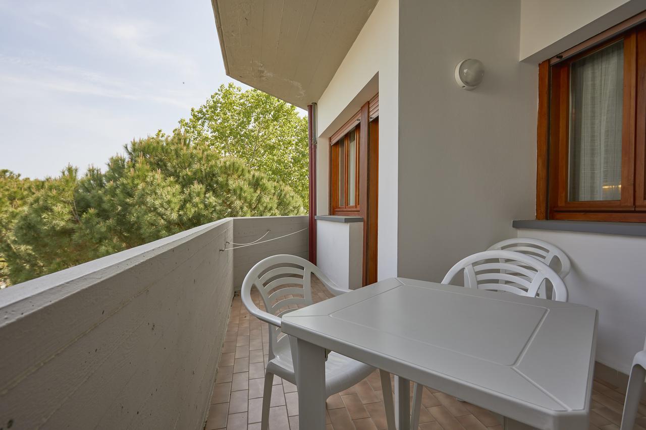 One-Bedroom Apartment,1112688171:JPEG