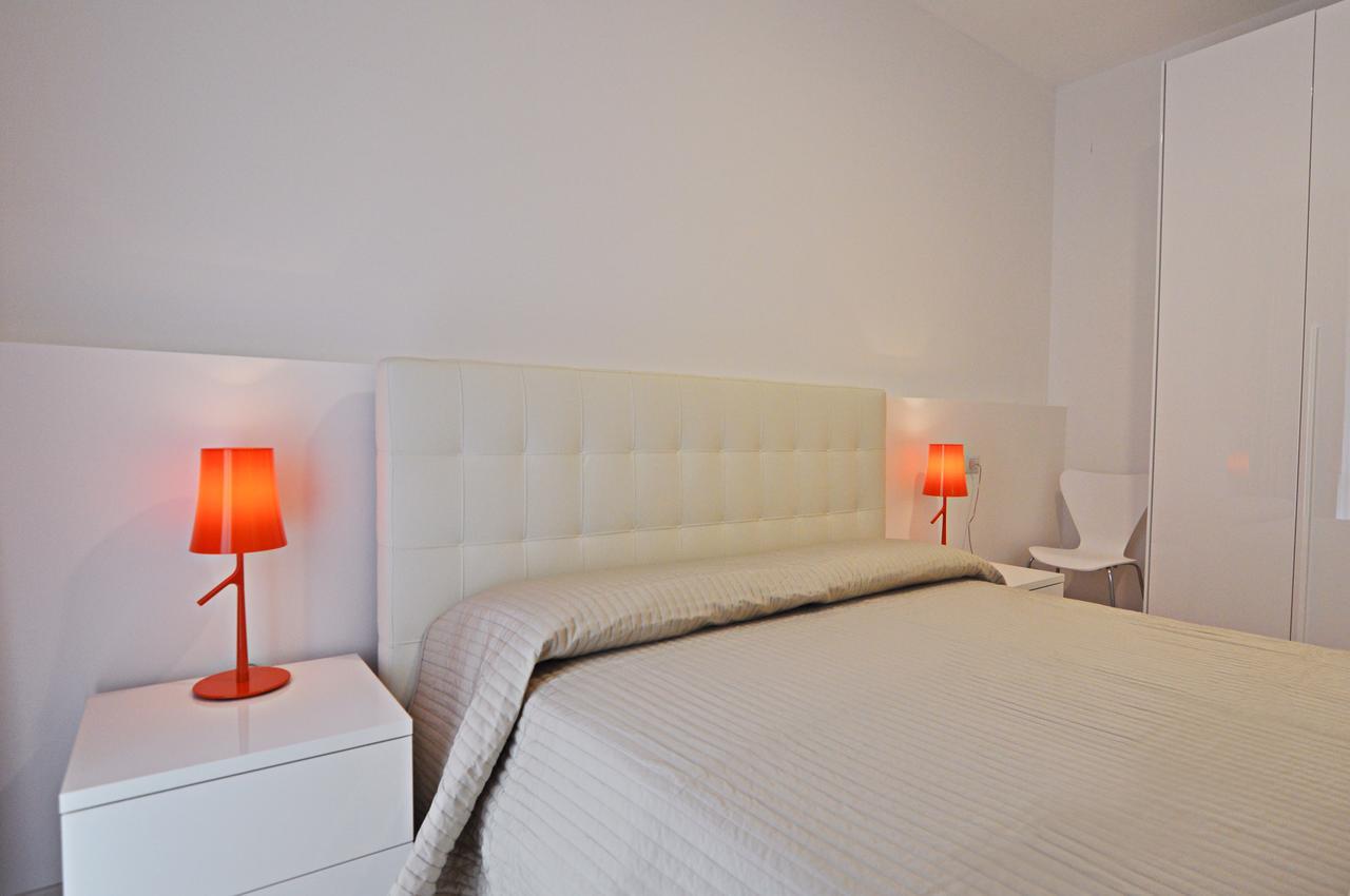 One-Bedroom Apartment,646252872:JPEG