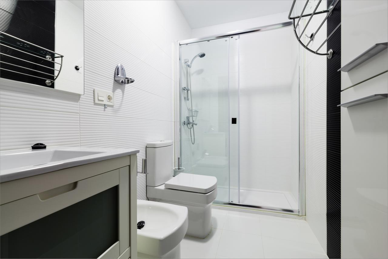 Single Room Private Bathroom,646715193:JPEG