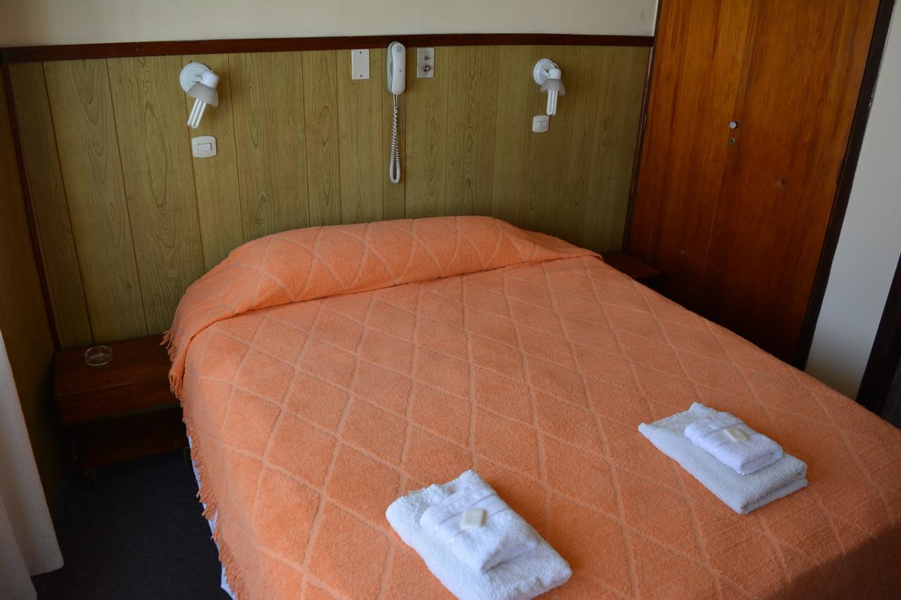 Double or Twin Room,646869204:JPEG