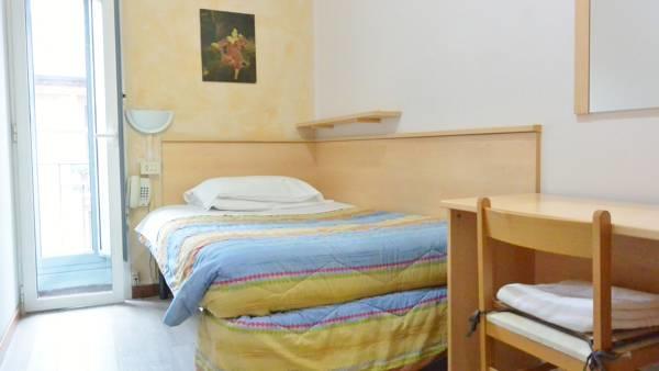 Camera Singola con Bagno in Comune