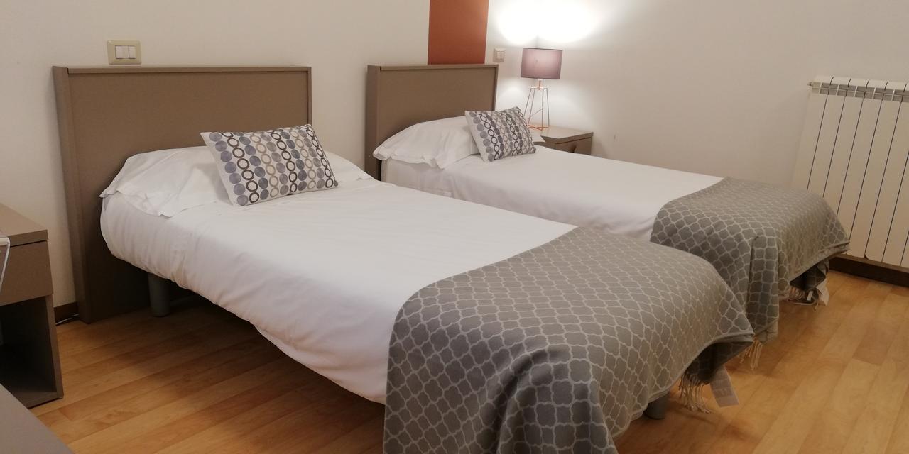 Twin Room,649733787:JPEG