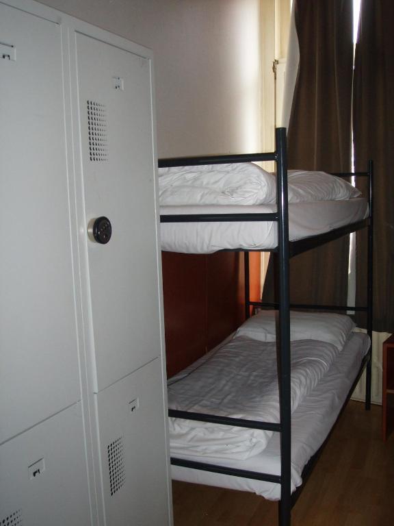 Quadruple Room,64818385:JPEG